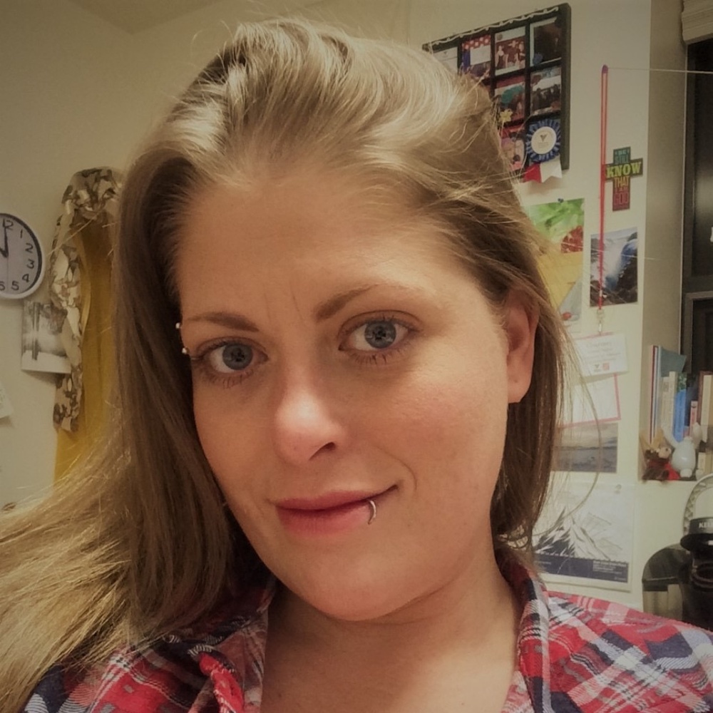 Meet your Posher, Courtney